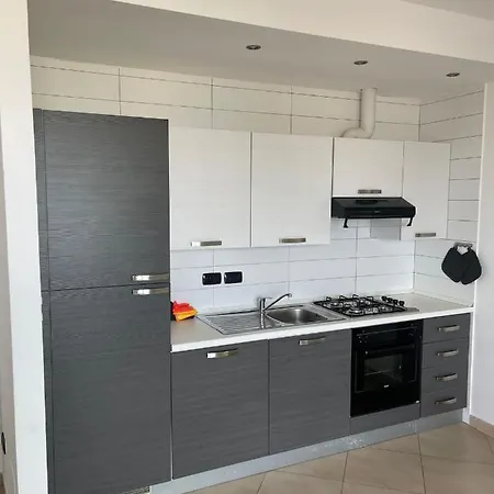 Appartamento Bilocale Fronte Mare *