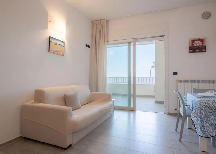 Bilocale Fronte Mare *